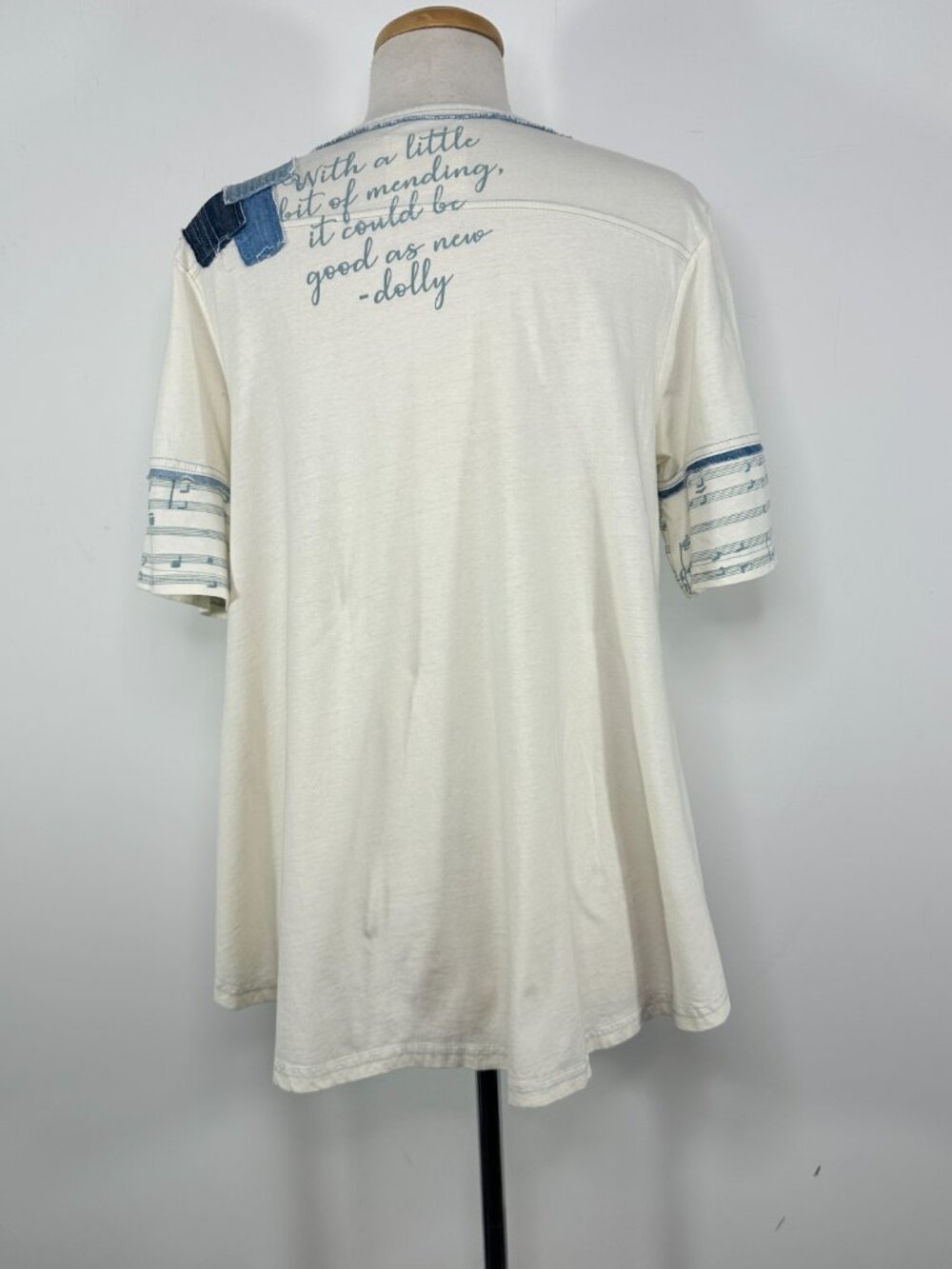 Double D Ranch White Blue T-Shirt Records & Tapes Embroidery Size L - Picture 10 of 13